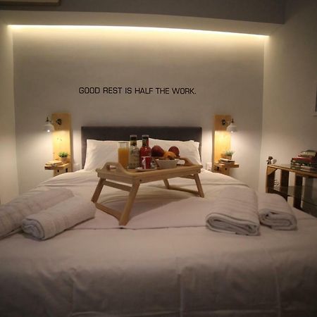 Ports Crossroad B Appartement Piraeus Buitenkant foto