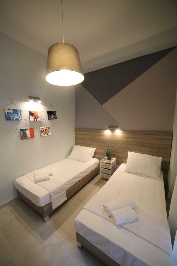 Ports Crossroad B Appartement Piraeus Buitenkant foto