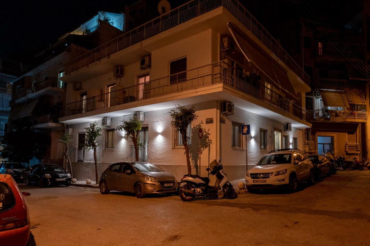 Ports Crossroad B Appartement Piraeus Buitenkant foto